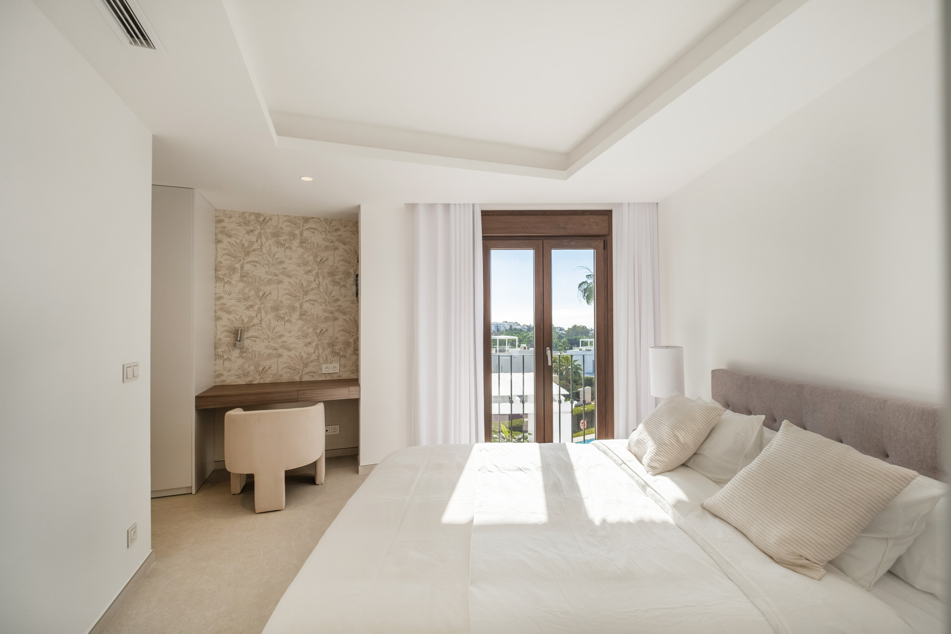 4 Bed, 4 Bath, HouseFor Sale, Estepona, Malaga