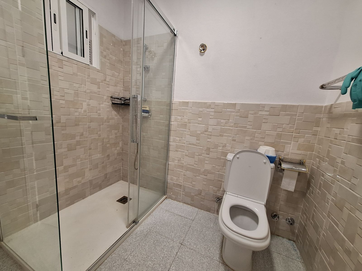 4 Bed, 2 Bath, HouseFor Sale, San Enrique, Cadiz