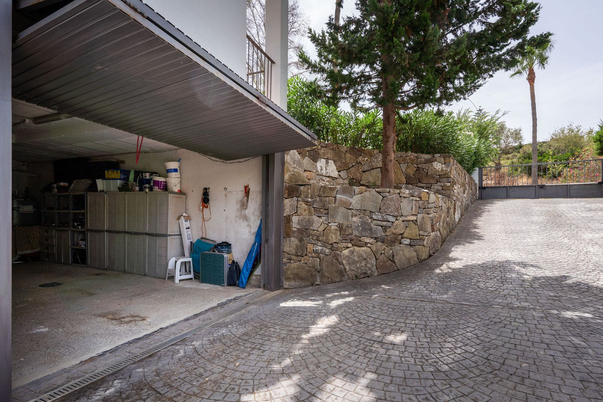 5 Bed, 5 Bath, HouseFor Sale, Sotogrande, Cadiz