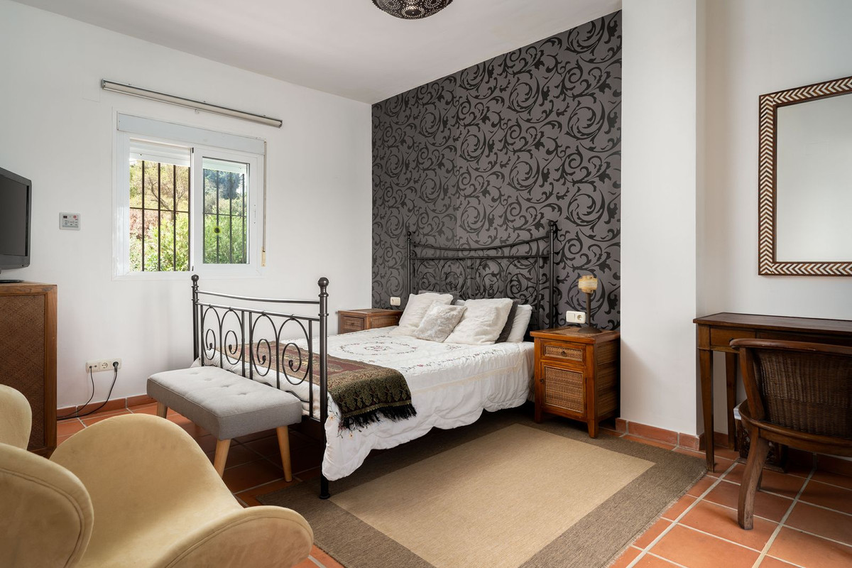 5 Bed, 5 Bath, HouseFor Sale, Sotogrande, Cadiz