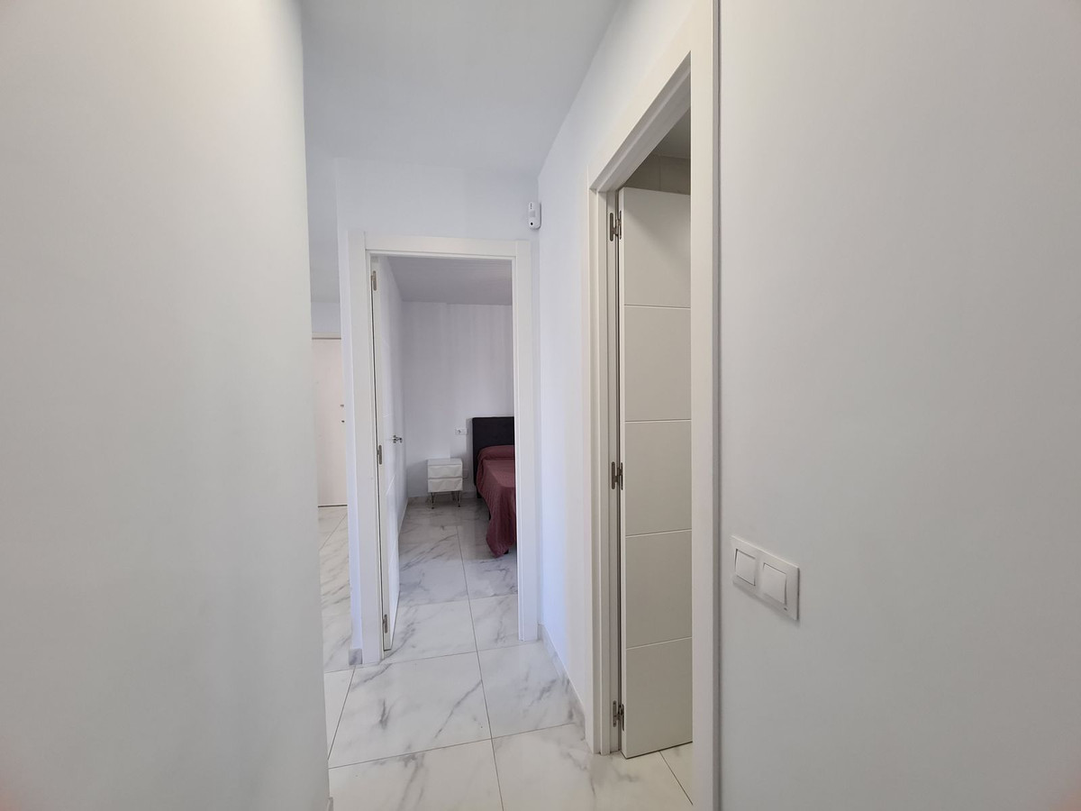 2 Bed, 1 Bath, ApartmentFor Sale, San Luis de Sabinillas, Malaga
