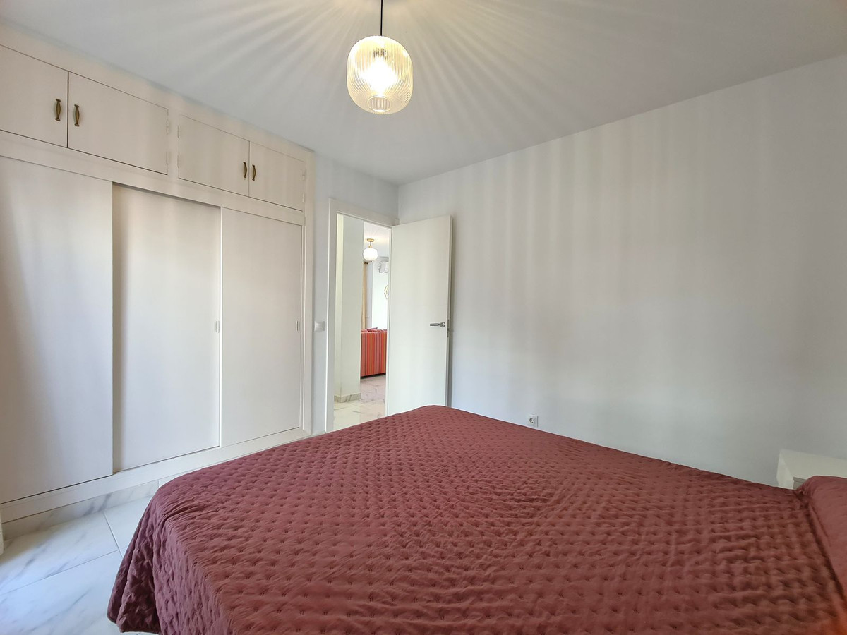 2 Bed, 1 Bath, ApartmentFor Sale, San Luis de Sabinillas, Malaga
