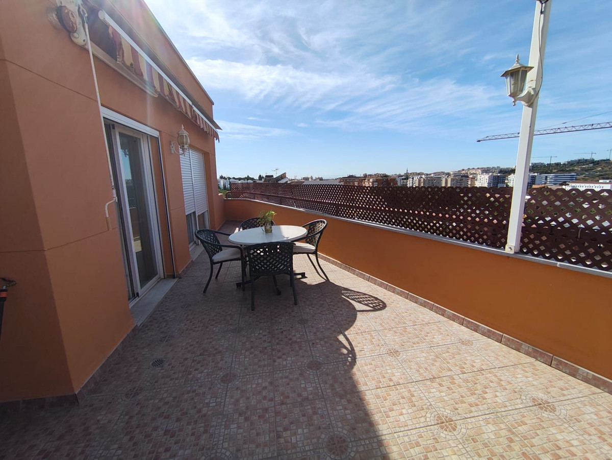 4 Bed, 2 Bath, ApartmentFor Sale, Estepona, Malaga