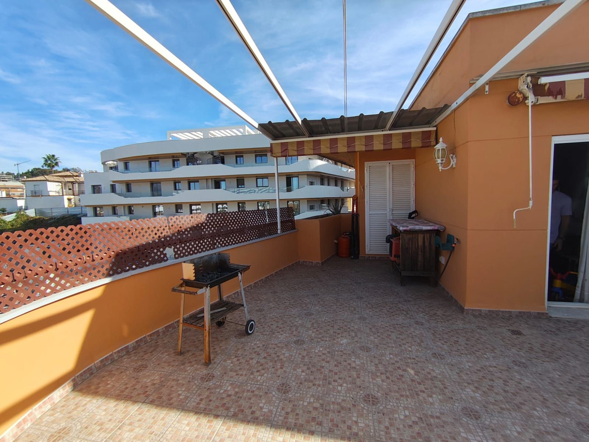4 Bed, 2 Bath, ApartmentFor Sale, Estepona, Malaga