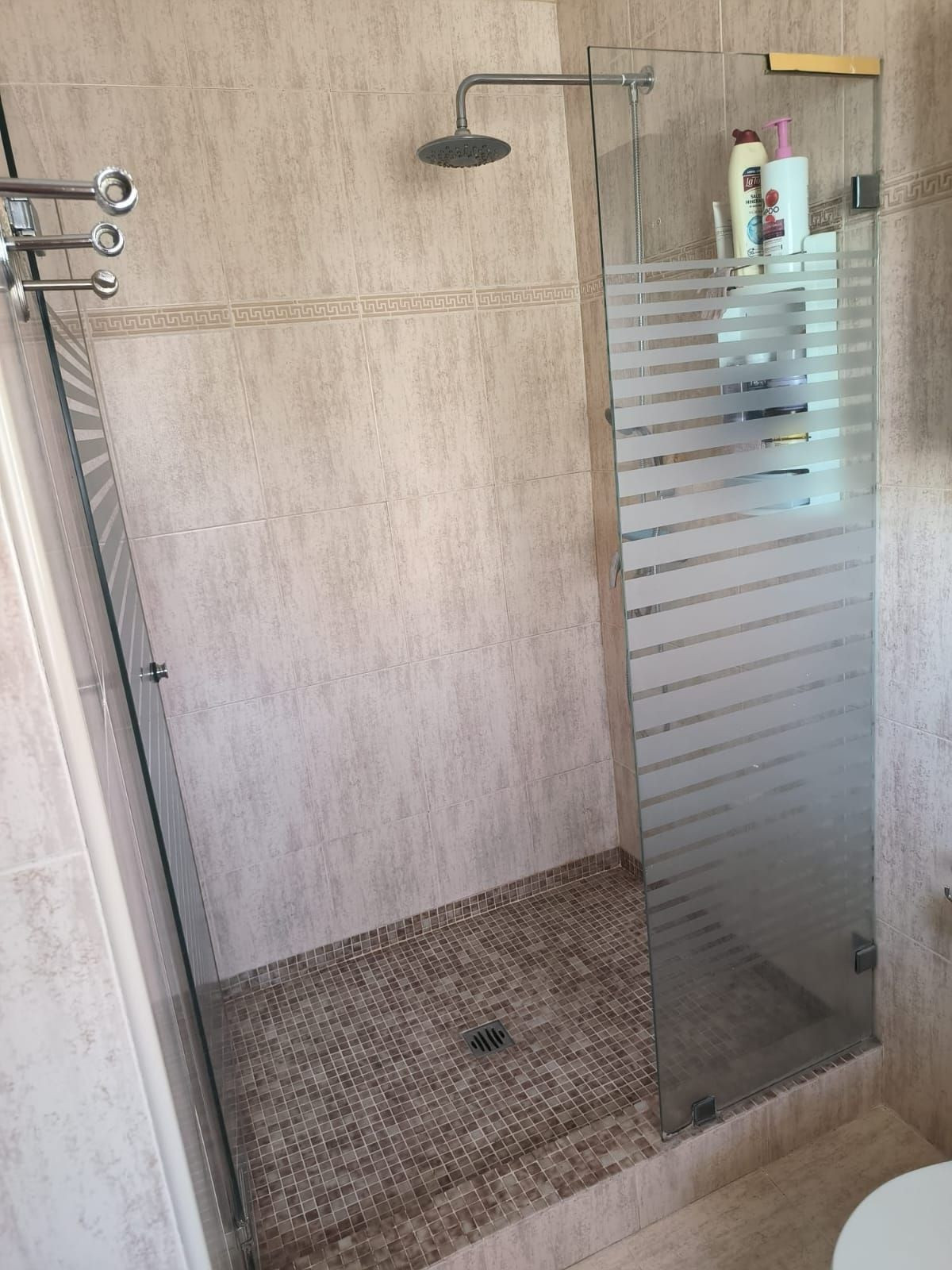 4 Bed, 2 Bath, ApartmentFor Sale, Estepona, Malaga