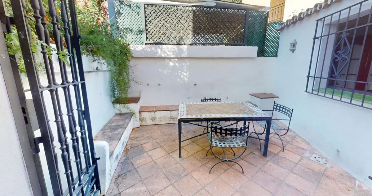 3 Bed, 4 Bath, HouseFor Sale, Guadalmina Baja, Malaga