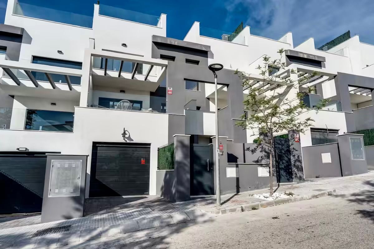 4 Bed, 3 Bath, HouseFor Sale, Torremolinos, Malaga, 29620