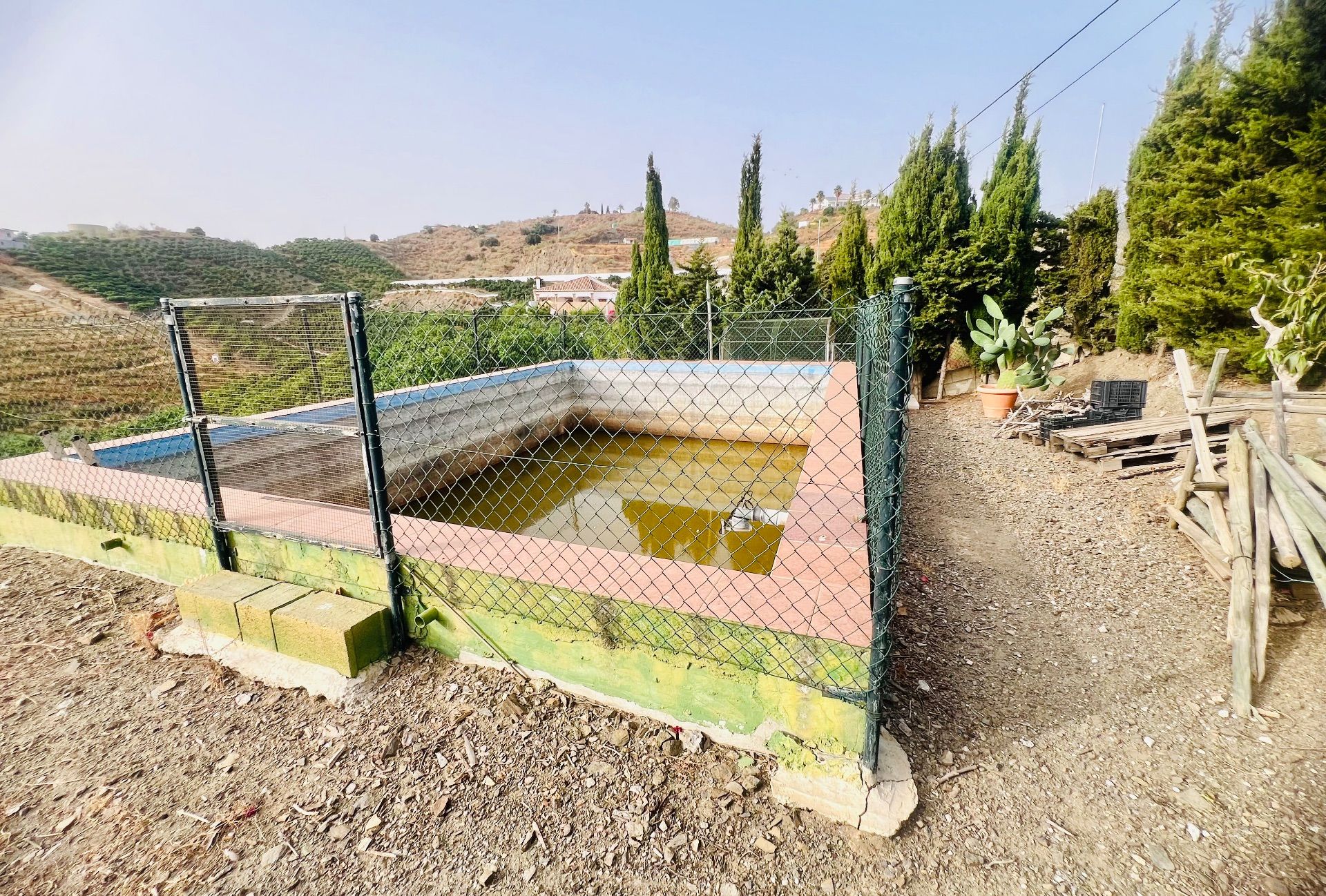 3 Bed, 1 Bath, HouseFor Sale, Almayate Bajo, Malaga, 29749