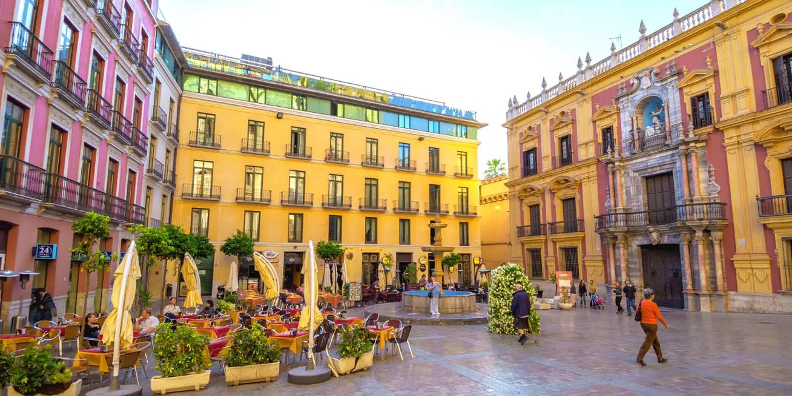 3 Bed, 3 Bath, ApartmentFor Sale, Malaga city, Malaga, 29000