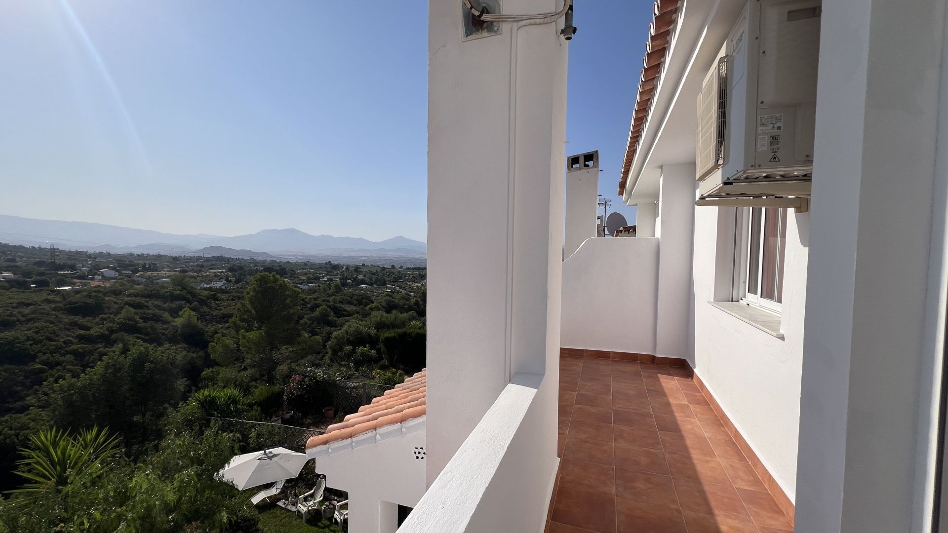 4 Bed, 2 Bath, HouseFor Sale, Alhaurin el Grande, Malaga, 29120