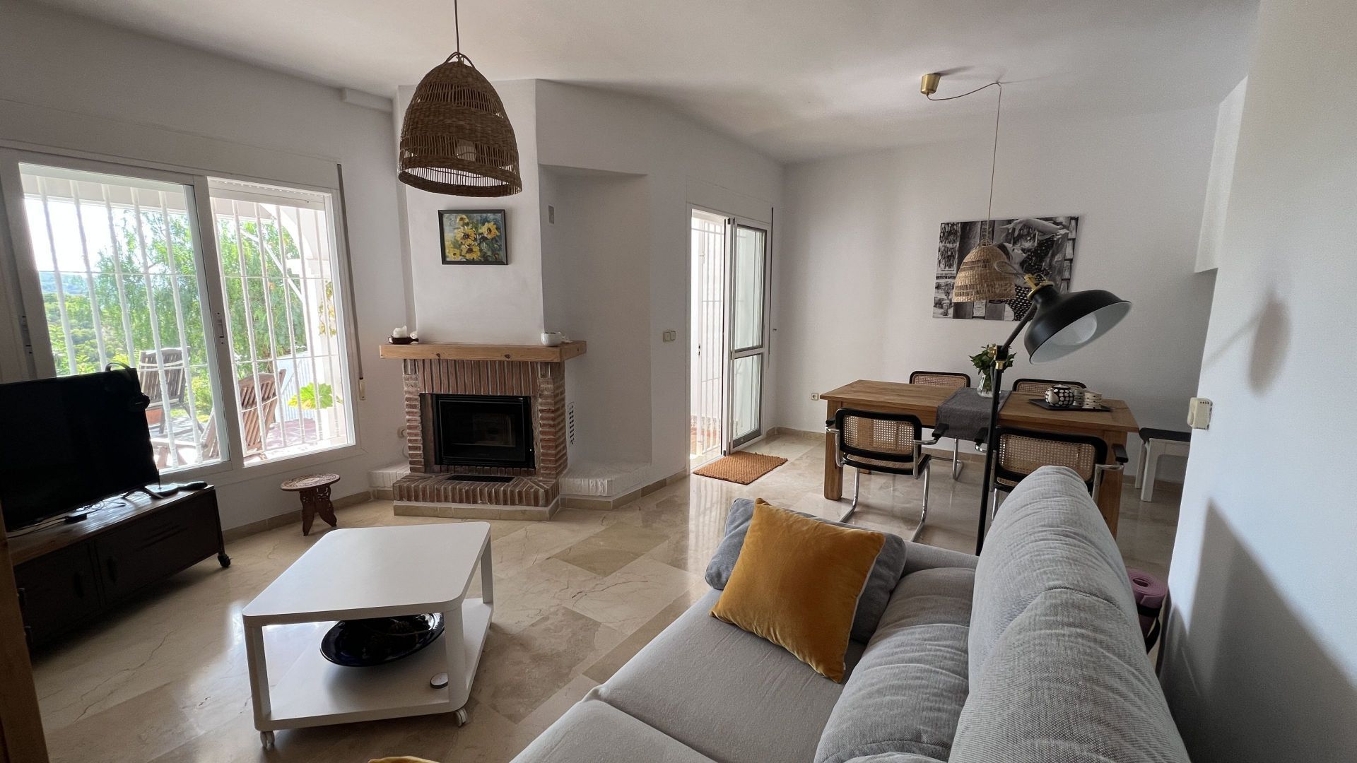 4 Bed, 2 Bath, HouseFor Sale, Alhaurin el Grande, Malaga, 29120