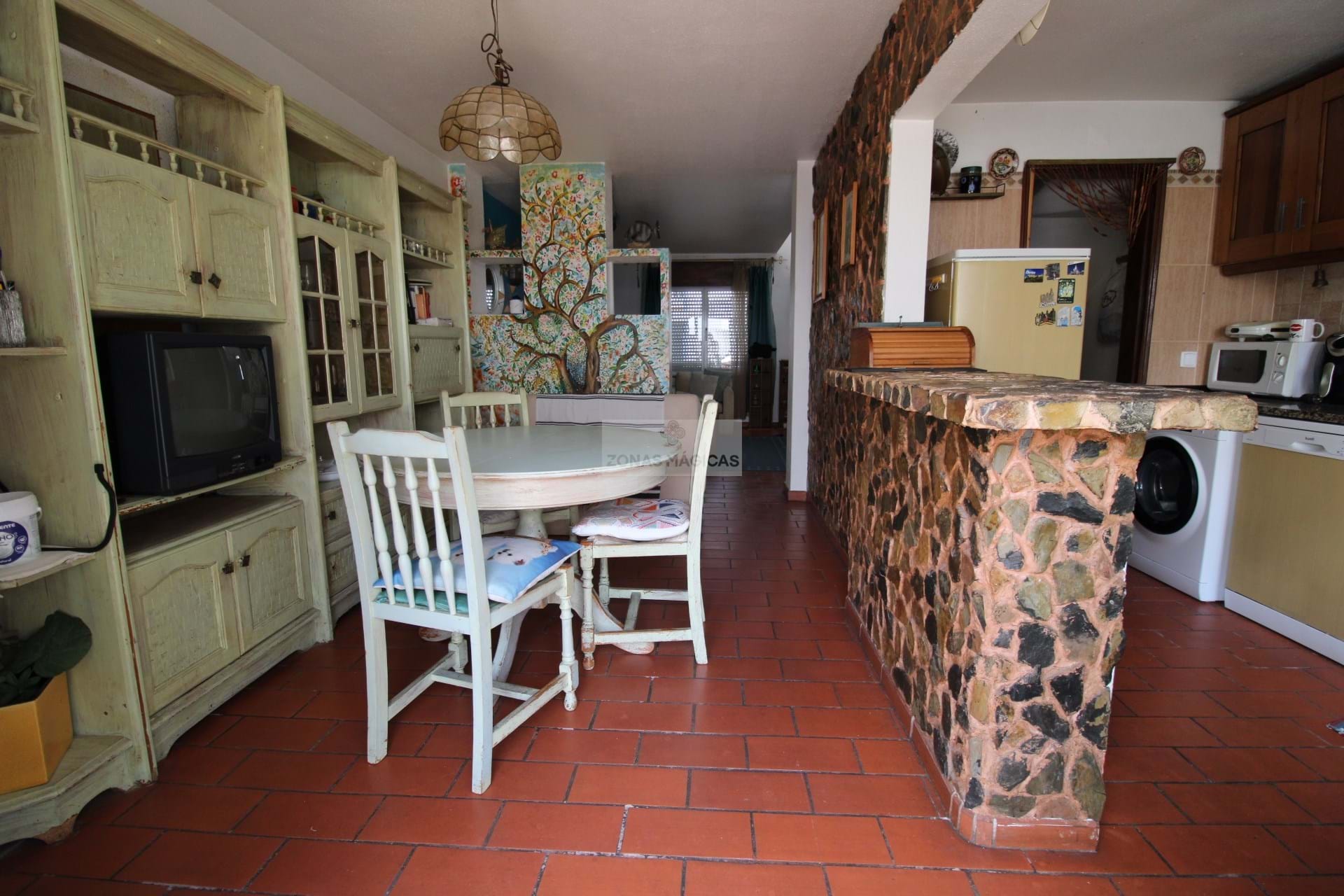 4 Bed, 2 Bath, HouseFor Sale, Lagos, Faro, 8600-306