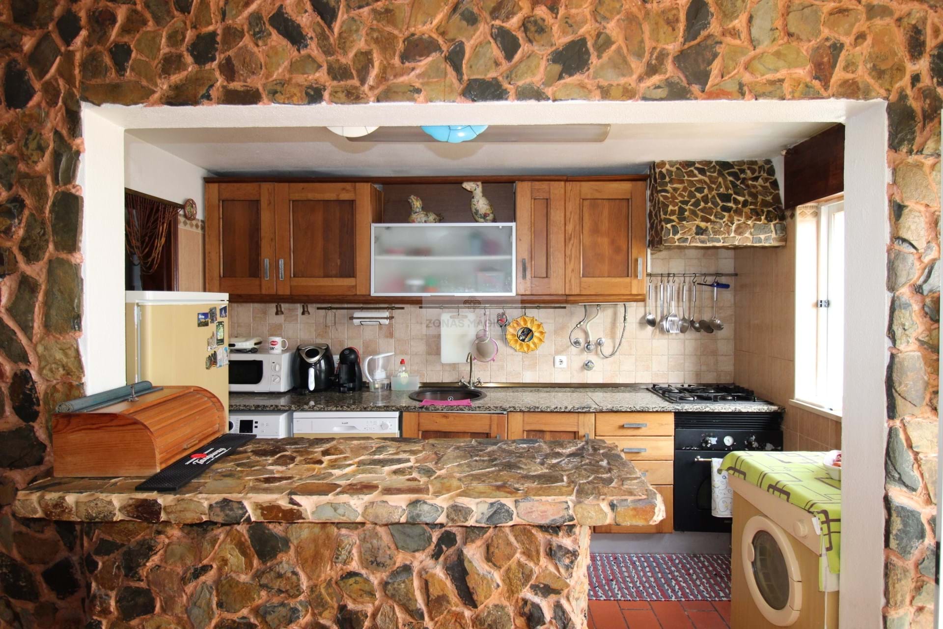 4 Bed, 2 Bath, HouseFor Sale, Lagos, Faro, 8600-306