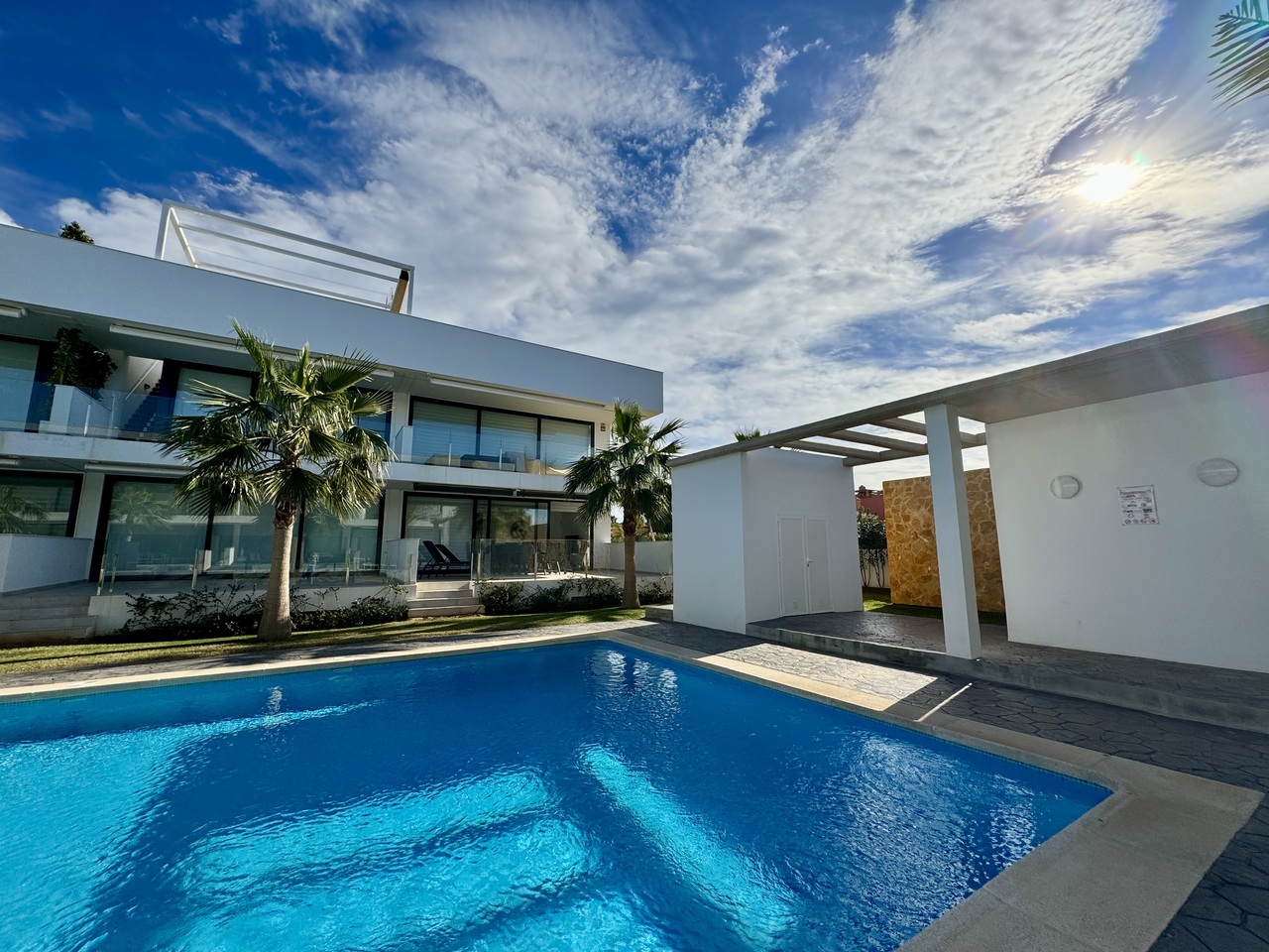 3 Bed, 2 Bath, ApartmentFor Sale, Mar De Cristal, Murcia