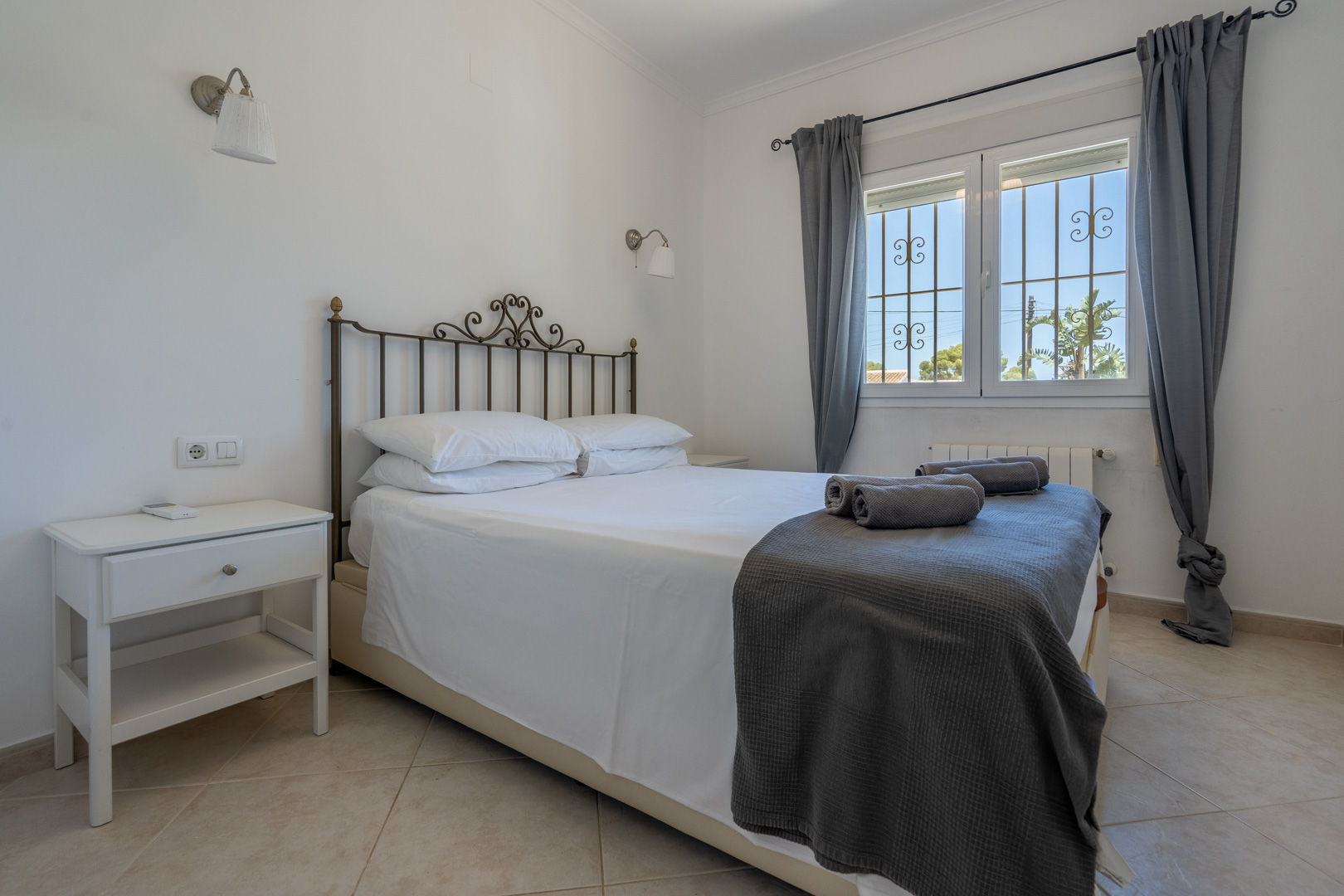 3 Bed, 2 Bath, HouseFor Sale, Javea, Alicante