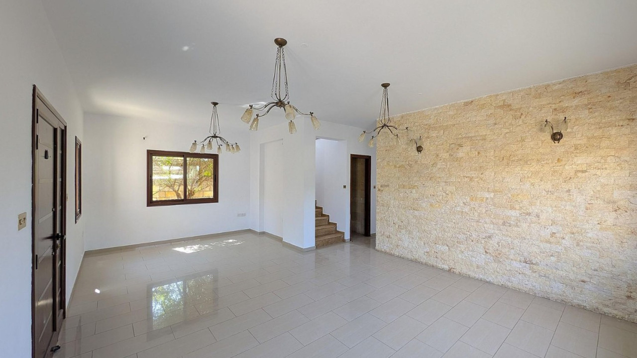 6 Bed, 4 Bath, HouseFor Sale, Konia, Paphos