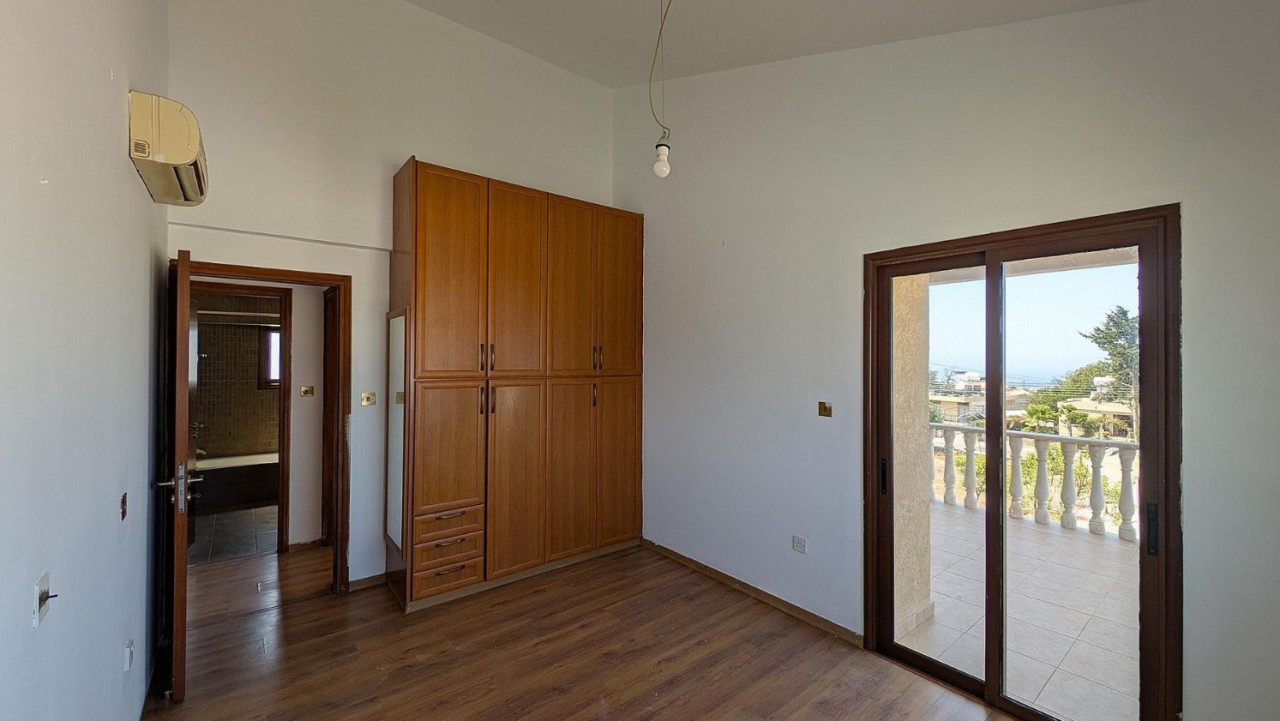 6 Bed, 4 Bath, HouseFor Sale, Konia, Paphos