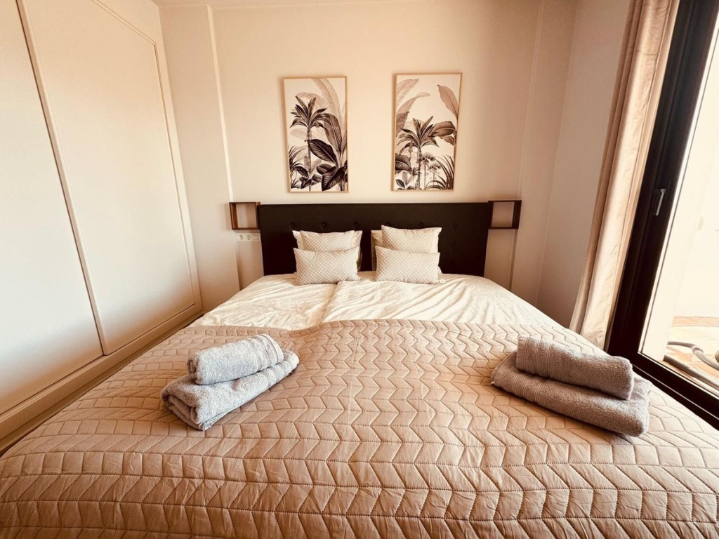 2 Bed, 2 Bath, ApartmentFor Sale, Los Monteros, Malaga