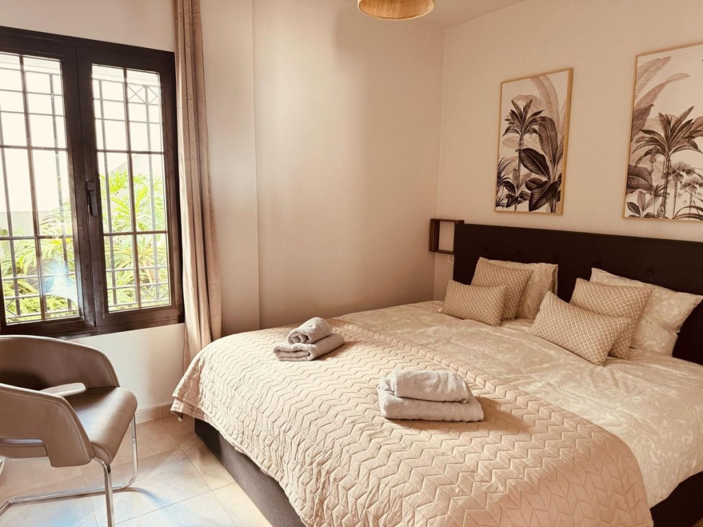 2 Bed, 2 Bath, ApartmentFor Sale, Los Monteros, Malaga