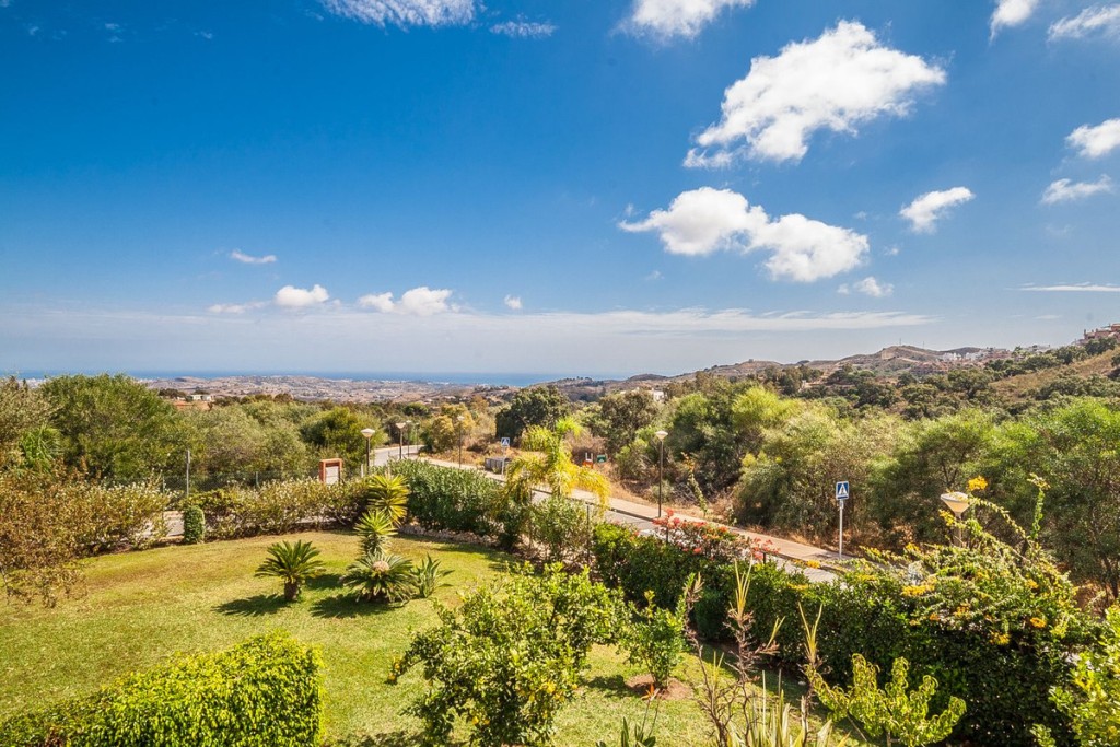 2 Bed, 2 Bath, ApartmentFor Sale, Elviria, Malaga