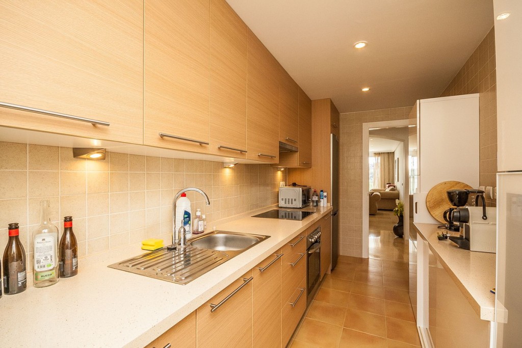 2 Bed, 2 Bath, ApartmentFor Sale, Elviria, Malaga