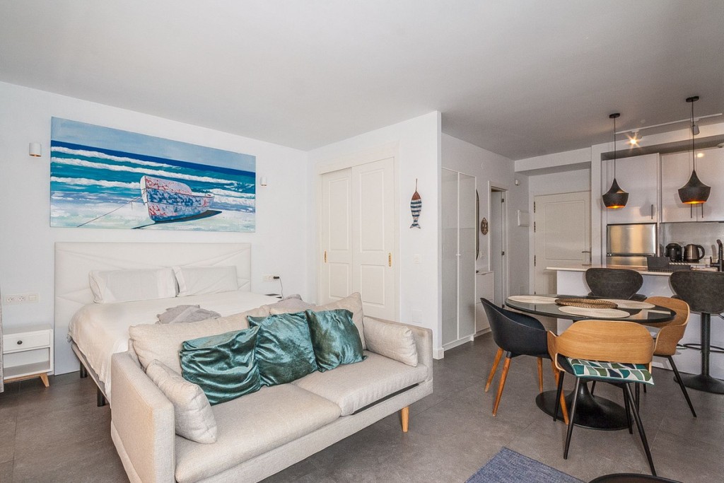 1 Bath, ApartmentFor Sale, Elviria, Malaga