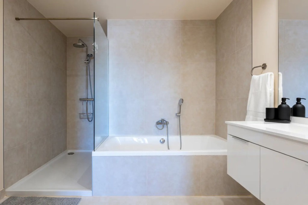 3 Bed, 3 Bath, ApartmentFor Sale, La Cala de Mijas, Malaga