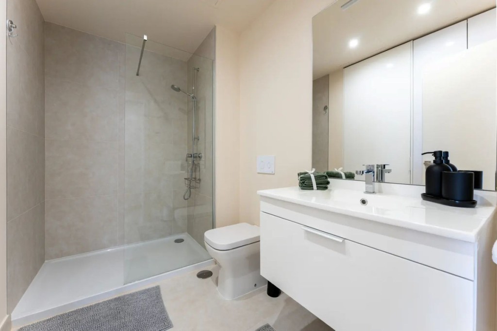 3 Bed, 3 Bath, ApartmentFor Sale, La Cala de Mijas, Malaga