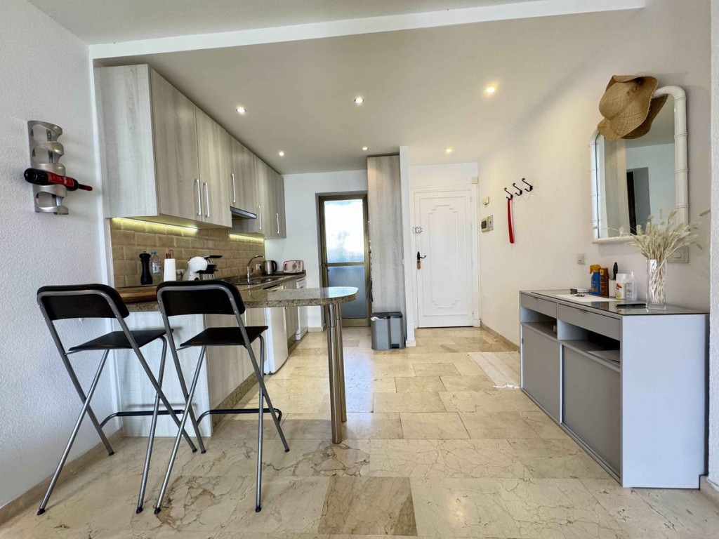 2 Bed, 1 Bath, ApartmentFor Sale, Riviera, Malaga