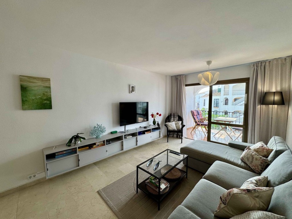 2 Bed, 1 Bath, ApartmentFor Sale, Riviera, Malaga