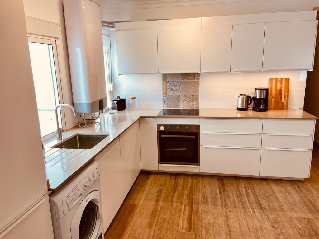 3 Bed, 2 Bath, ApartmentFor Sale, Fuengirola, Malaga