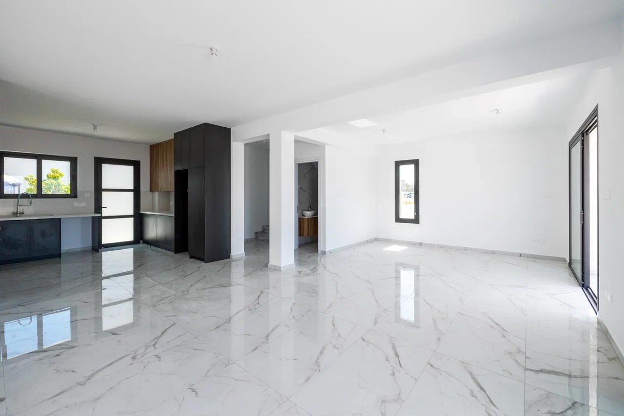 3 Bed, 2 Bath, HouseFor Sale, Paphos, Paphos