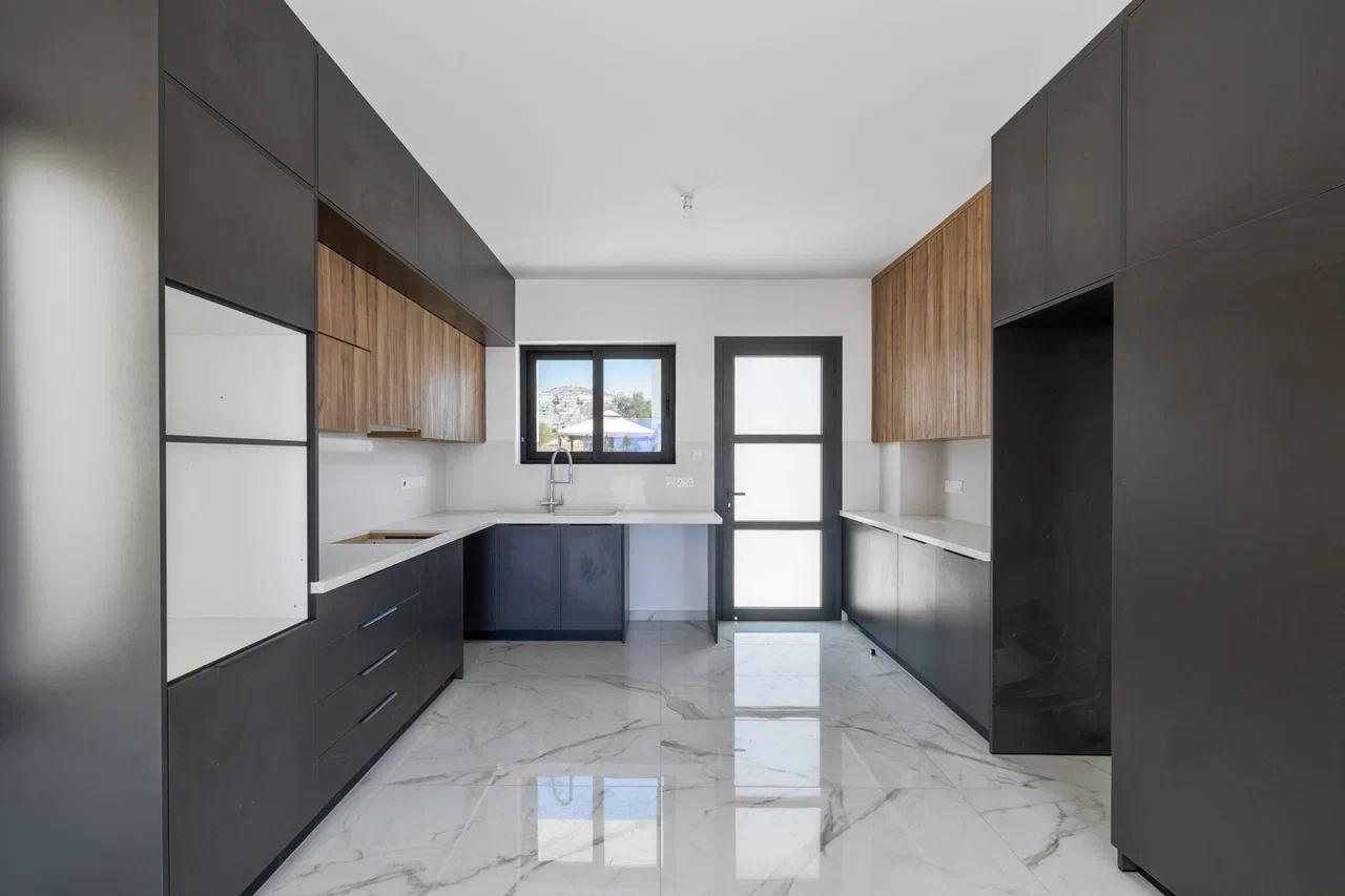 3 Bed, 2 Bath, HouseFor Sale, Paphos, Paphos