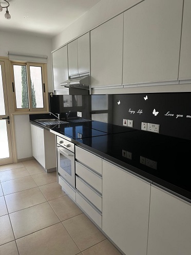 3 Bed, 2 Bath, ApartmentFor Sale, Paphos, Paphos