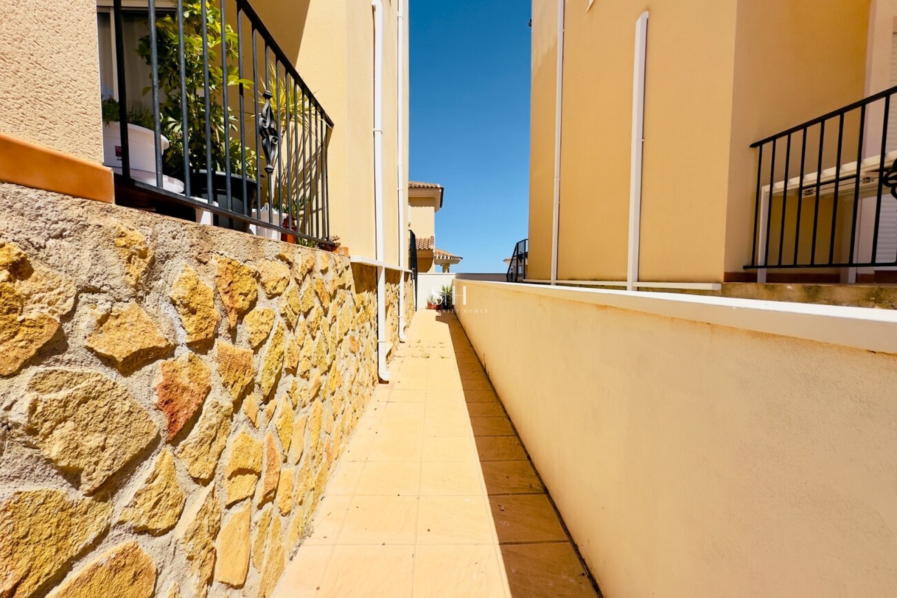 3 Bed, 2 Bath, HouseFor Sale, San Miguel de Salinas, Alicante