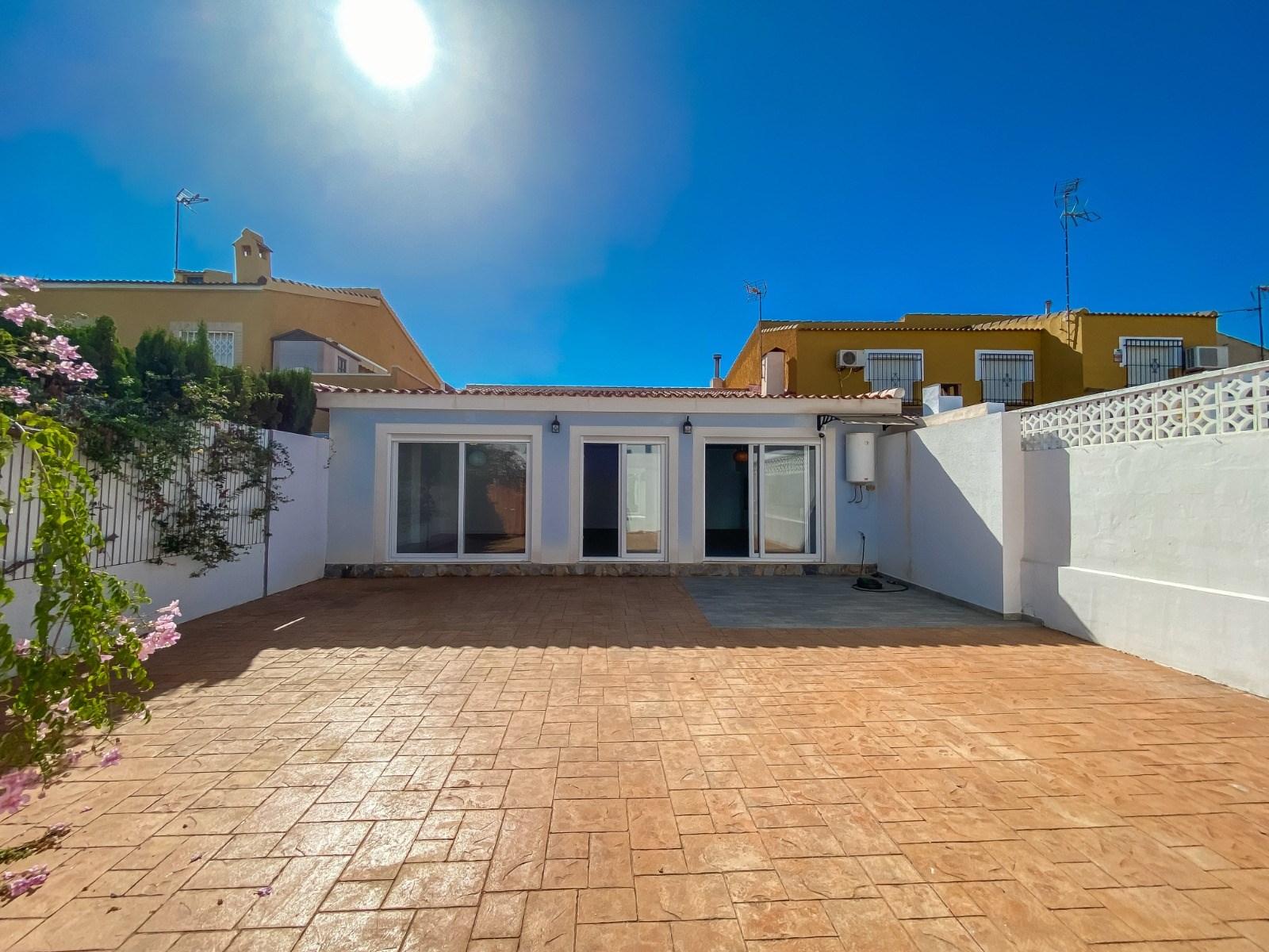 3 Bed, 2 Bath, HouseFor Sale, Torrevieja, Alicante