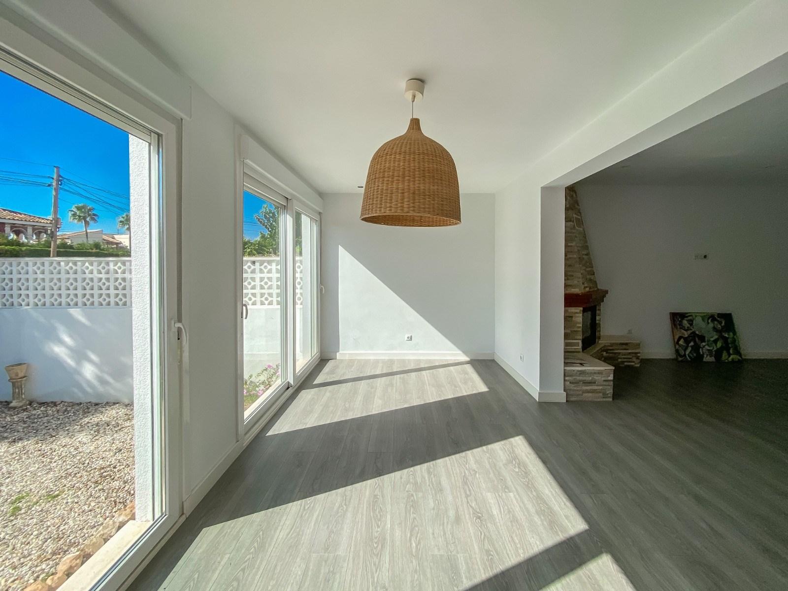 3 Bed, 2 Bath, HouseFor Sale, Torrevieja, Alicante