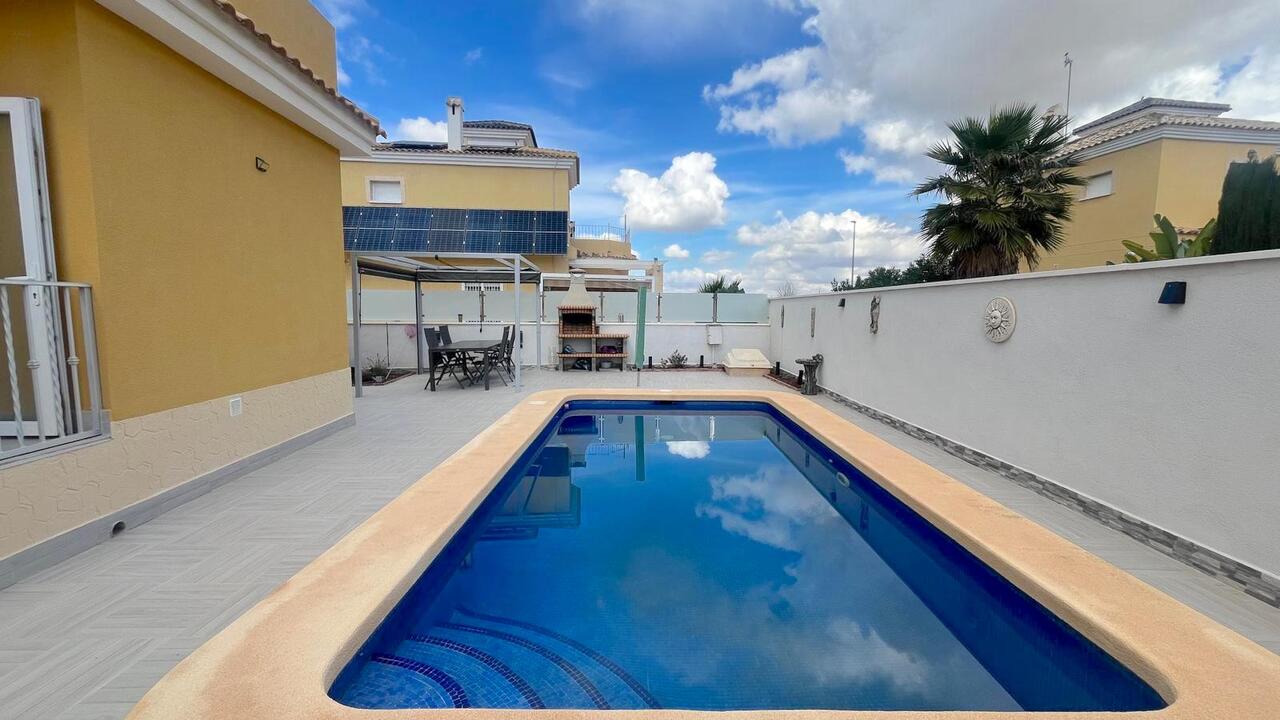 3 Bed, 2 Bath, HouseFor Sale, Algorfa, Alicante