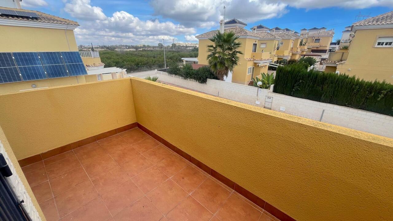 3 Bed, 2 Bath, HouseFor Sale, Algorfa, Alicante