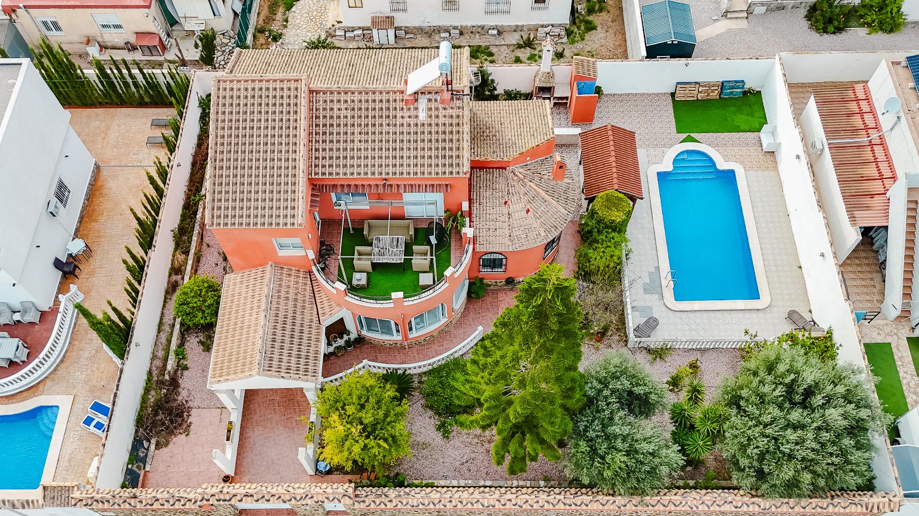 5 Bed, 3 Bath, HouseFor Sale, Torrevieja, Alicante