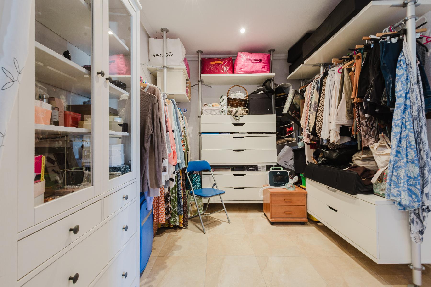 5 Bed, 3 Bath, HouseFor Sale, Torrevieja, Alicante