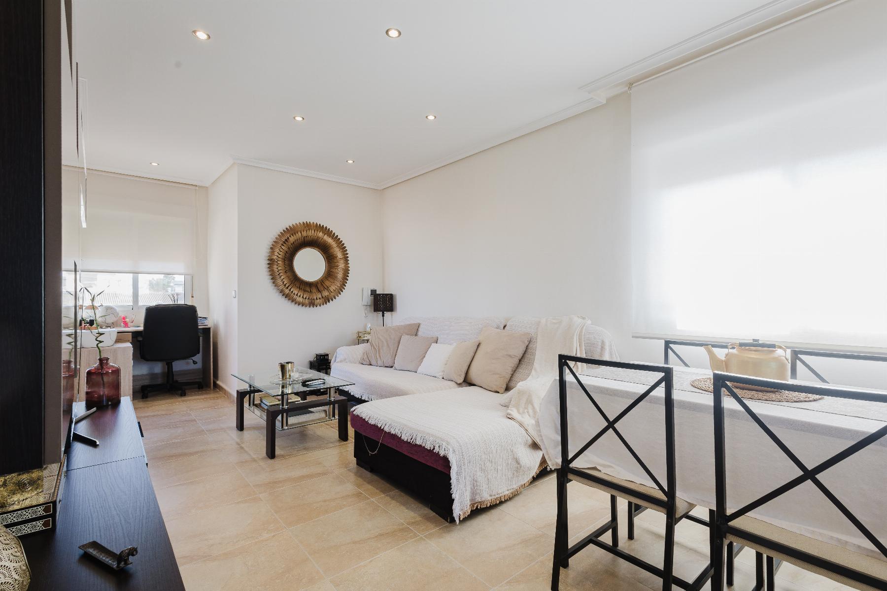 5 Bed, 3 Bath, HouseFor Sale, Torrevieja, Alicante