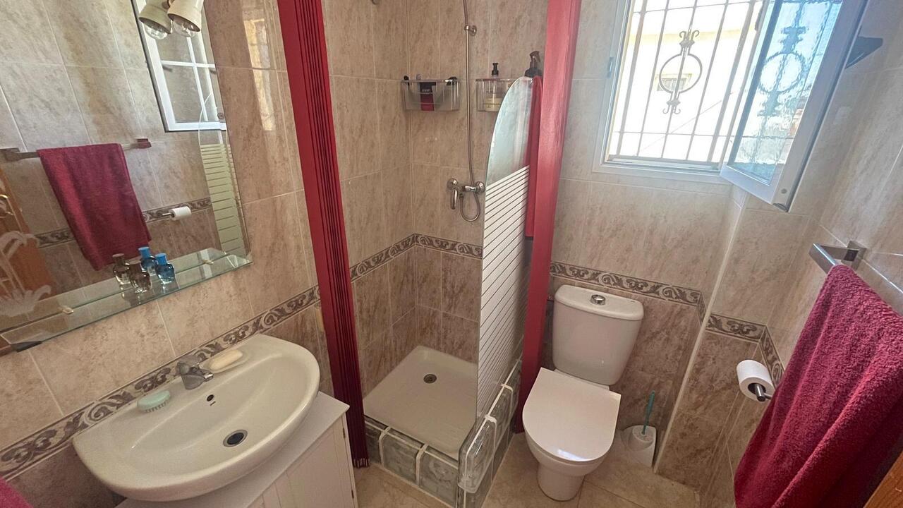 3 Bed, 2 Bath, HouseFor Sale, Torrevieja