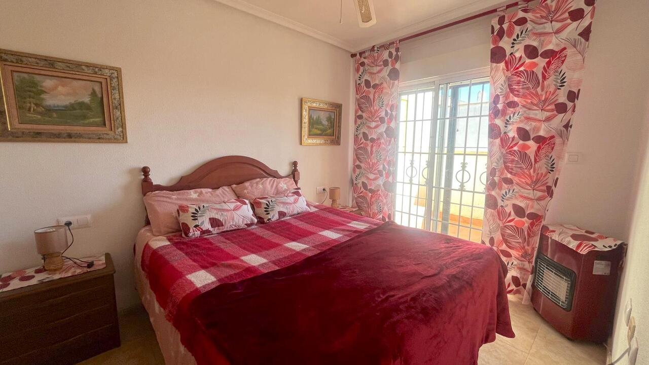 3 Bed, 2 Bath, HouseFor Sale, Torrevieja