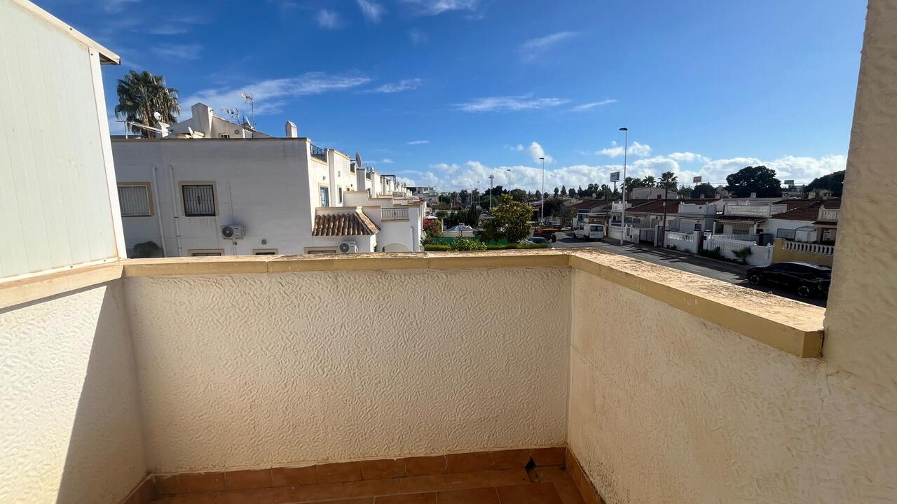 3 Bed, 2 Bath, HouseFor Sale, Torrevieja