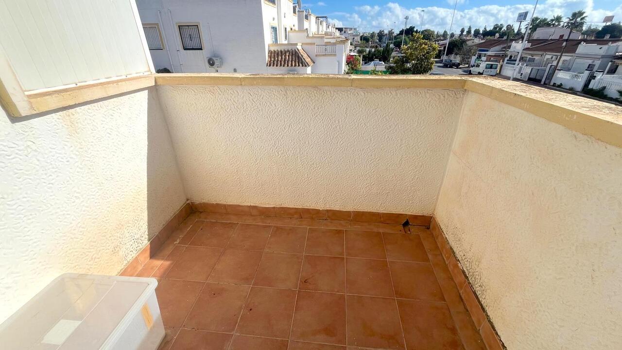 3 Bed, 2 Bath, HouseFor Sale, Torrevieja