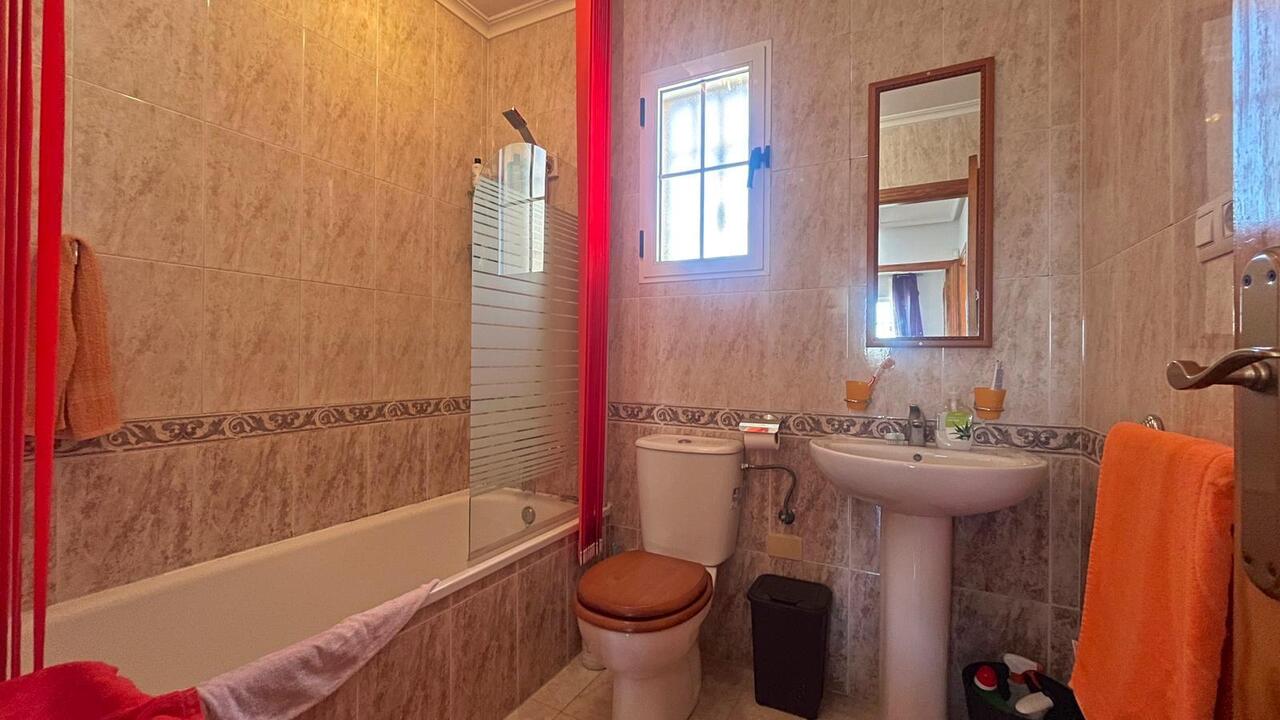 3 Bed, 2 Bath, HouseFor Sale, Torrevieja