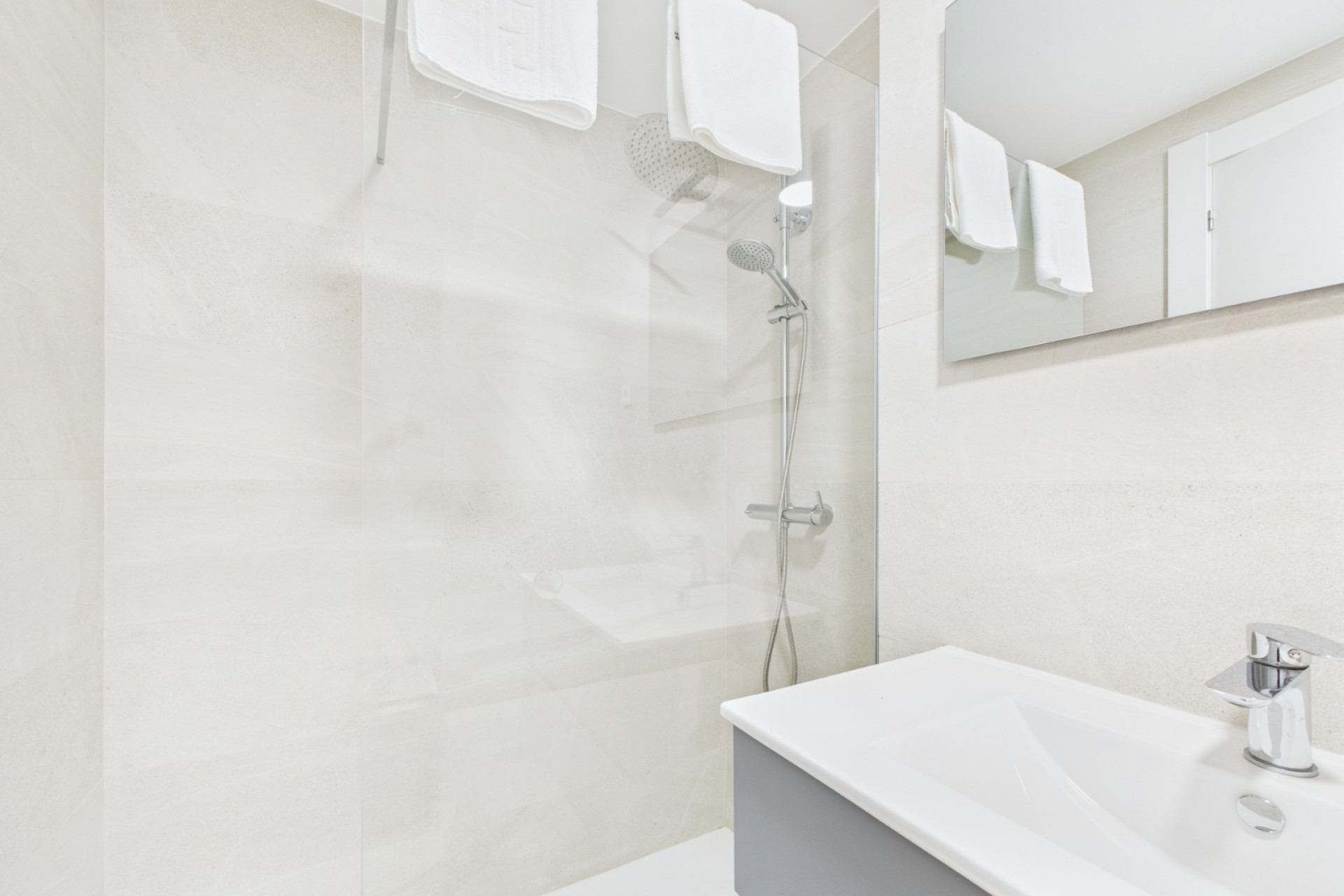 2 Bed, 2 Bath, ApartmentFor Sale, Santa Rosalia Resort, Murcia