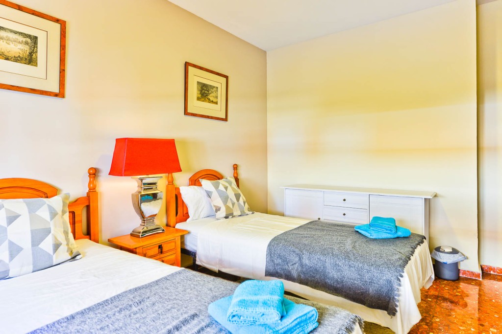 4 Bed, 3 Bath, ApartmentFor Sale, Nerja, Malaga