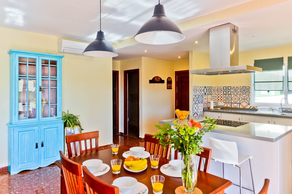 4 Bed, 3 Bath, ApartmentFor Sale, Nerja, Malaga